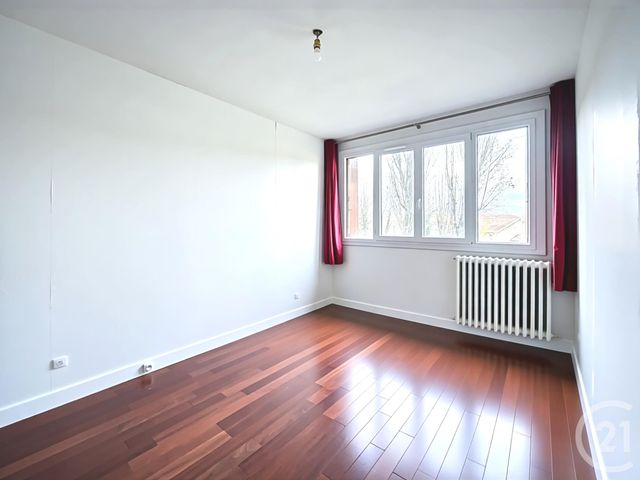 Appartement F4 à vendre - 4 pièces - 79.57 m2 - FRESNES - 94 - ILE-DE-FRANCE - Century 21 Eureka