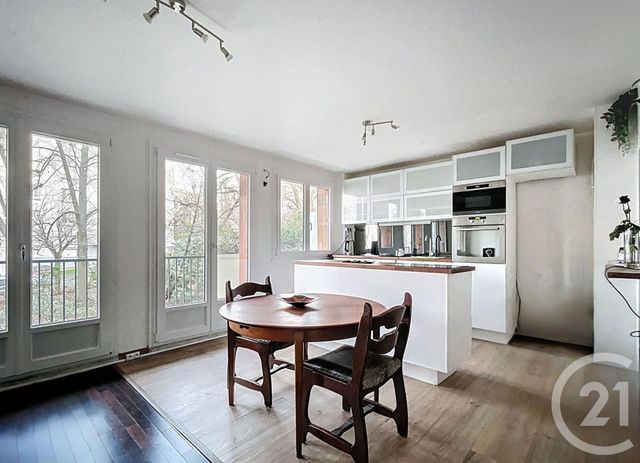 Appartement F4 à vendre - 4 pièces - 79.57 m2 - FRESNES - 94 - ILE-DE-FRANCE - Century 21 Eureka