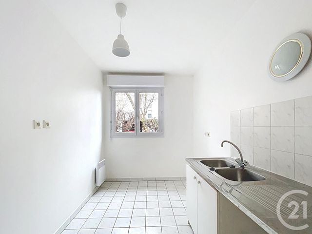 Appartement F4 à vendre - 4 pièces - 74.52 m2 - FRESNES - 94 - ILE-DE-FRANCE - Century 21 Eureka