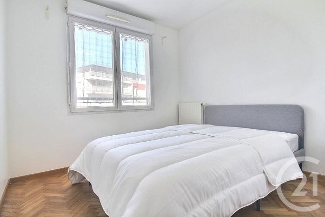 Appartement F2 à louer - 2 pièces - 47.06 m2 - FRESNES - 94 - ILE-DE-FRANCE - Century 21 Eureka