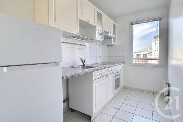 Appartement F2 à louer - 2 pièces - 47.06 m2 - FRESNES - 94 - ILE-DE-FRANCE - Century 21 Eureka