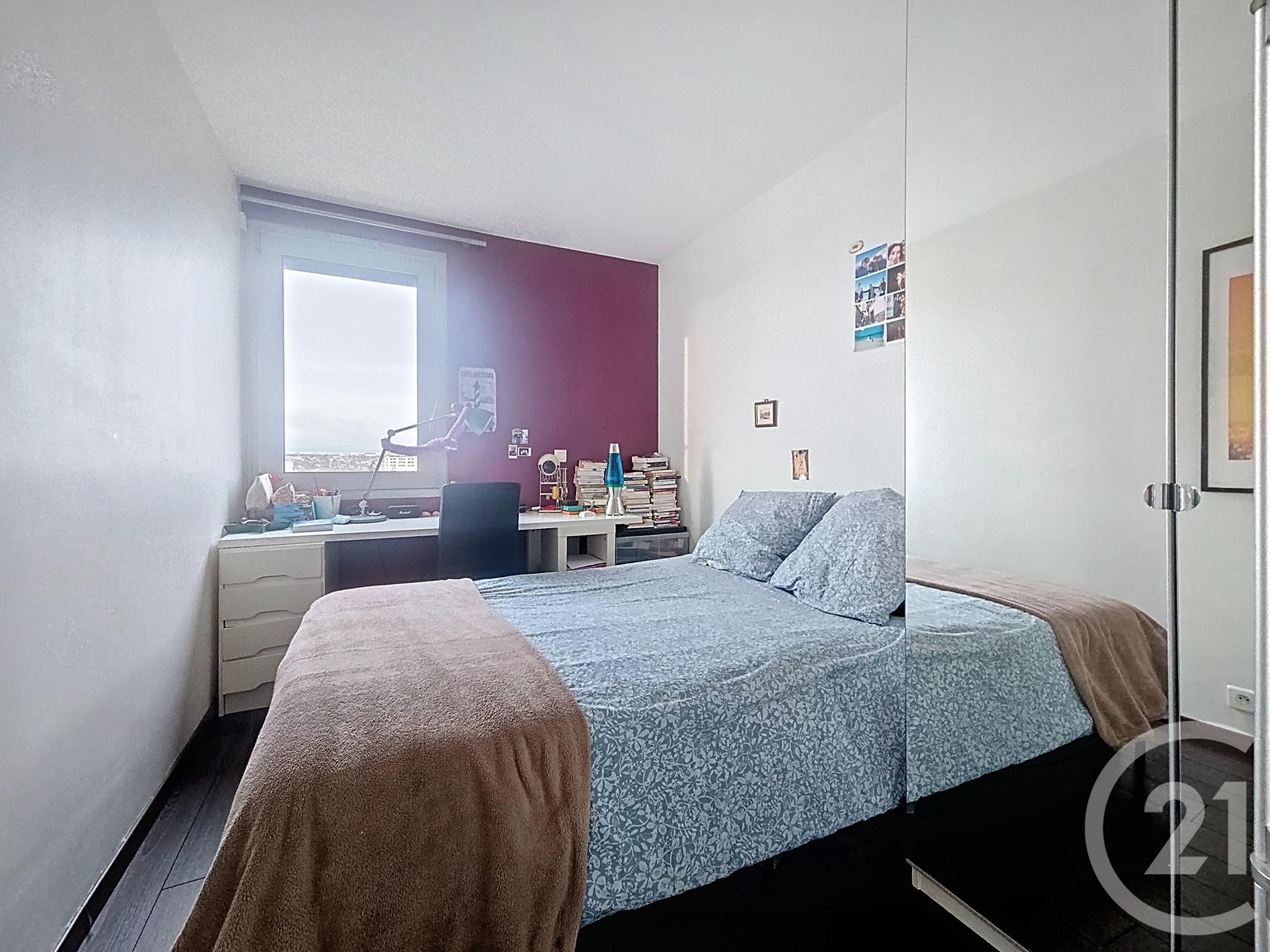 Appartement F5 à vendre - 5 pièces - 80.47 m2 - FRESNES - 94 - ILE-DE-FRANCE - Century 21 Eureka — 10