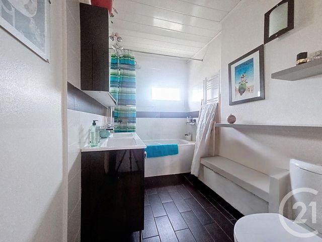 Appartement F5 à vendre - 5 pièces - 80.47 m2 - FRESNES - 94 - ILE-DE-FRANCE - Century 21 Eureka