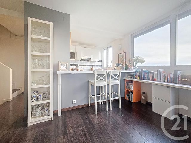 Appartement F5 à vendre - 5 pièces - 80.47 m2 - FRESNES - 94 - ILE-DE-FRANCE - Century 21 Eureka