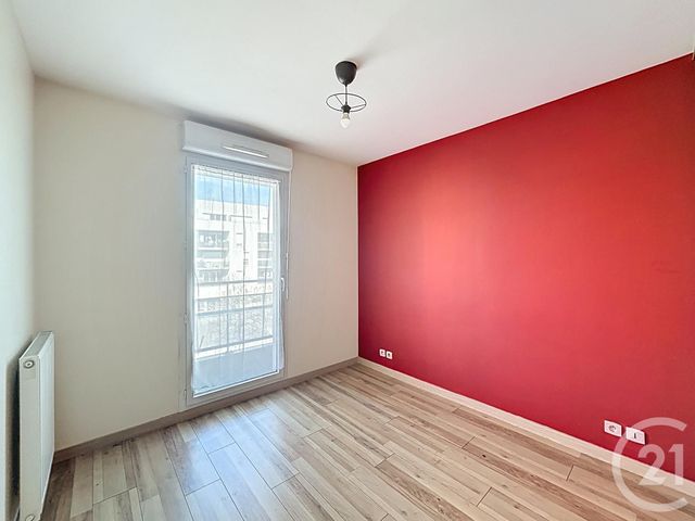 Appartement F3 à louer - 3 pièces - 60.63 m2 - FRESNES - 94 - ILE-DE-FRANCE - Century 21 Eureka