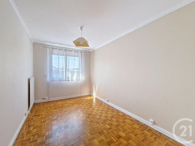 Appartement F5 à vendre - 5 pièces - 104.61 m2 - FRESNES - 94 - ILE-DE-FRANCE - Century 21 Eureka