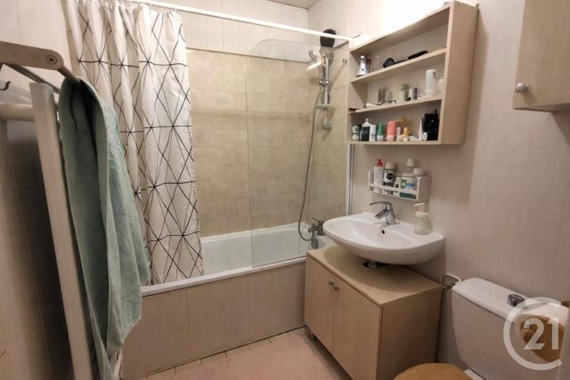 Appartement F1 à louer - 1 pièce - 31.94 m2 - JUVISY SUR ORGE - 91 - ILE-DE-FRANCE - Century 21 Eureka