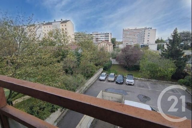 Appartement F1 à louer - 1 pièce - 31.94 m2 - JUVISY SUR ORGE - 91 - ILE-DE-FRANCE - Century 21 Eureka