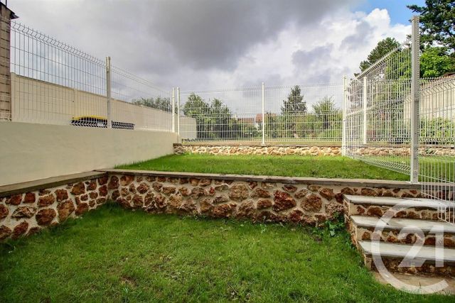 Appartement Studio à louer - 1 pièce - 25.11 m2 - ST MICHEL SUR ORGE - 91 - ILE-DE-FRANCE - Century 21 Eureka