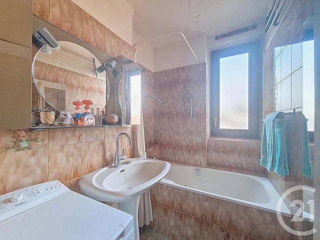 Appartement F5 à vendre - 5 pièces - 83.1 m2 - RUNGIS - 94 - ILE-DE-FRANCE - Century 21 Eureka