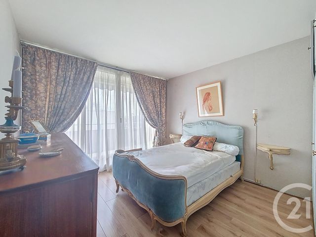 Appartement F5 à vendre - 5 pièces - 83.1 m2 - RUNGIS - 94 - ILE-DE-FRANCE - Century 21 Eureka