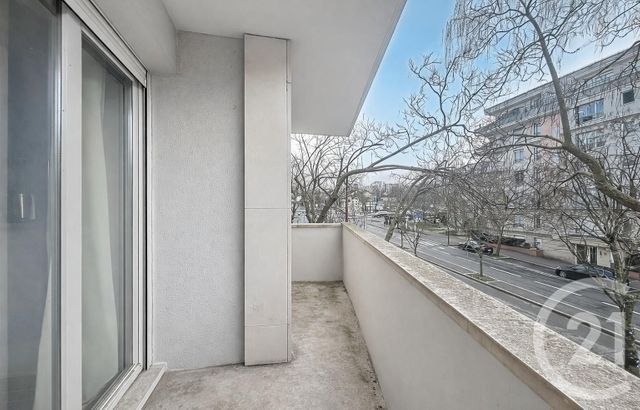 Appartement F2 à louer - 2 pièces - 46.89 m2 - FRESNES - 94 - ILE-DE-FRANCE - Century 21 Eureka