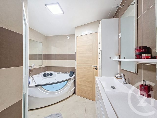 Appartement F5 à vendre - 4 pièces - 106.0 m2 - RUNGIS - 94 - ILE-DE-FRANCE - Century 21 Eureka