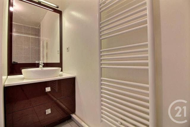 Appartement F3 à louer - 3 pièces - 62.41 m2 - FRESNES - 94 - ILE-DE-FRANCE - Century 21 Eureka
