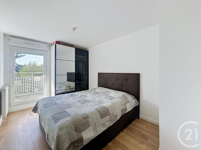Appartement F3 à louer - 3 pièces - 62.41 m2 - FRESNES - 94 - ILE-DE-FRANCE - Century 21 Eureka