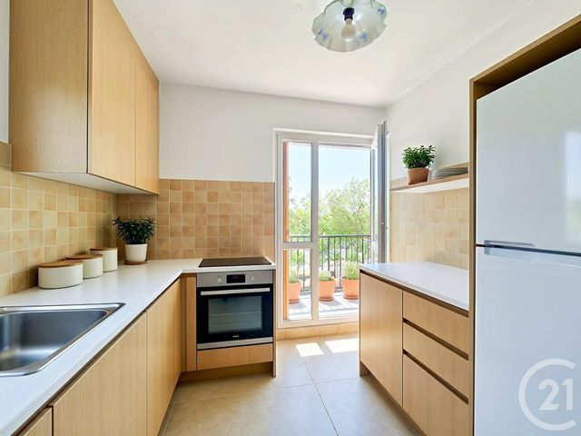 Appartement F3 à vendre - 3 pièces - 63.44 m2 - FRESNES - 94 - ILE-DE-FRANCE - Century 21 Eureka