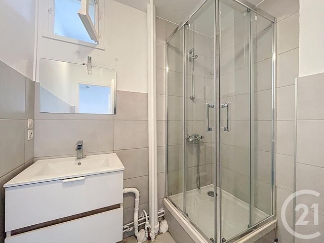 Appartement F3 à vendre - 3 pièces - 57.56 m2 - FRESNES - 94 - ILE-DE-FRANCE - Century 21 Eureka