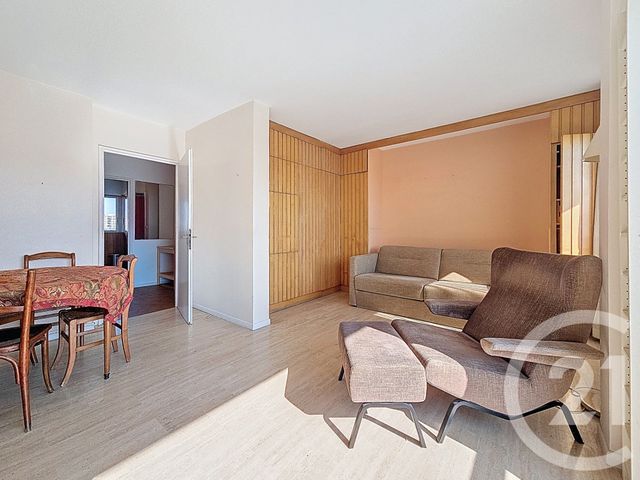 Appartement F5 à vendre - 5 pièces - 75.0 m2 - FRESNES - 94 - ILE-DE-FRANCE - Century 21 Eureka