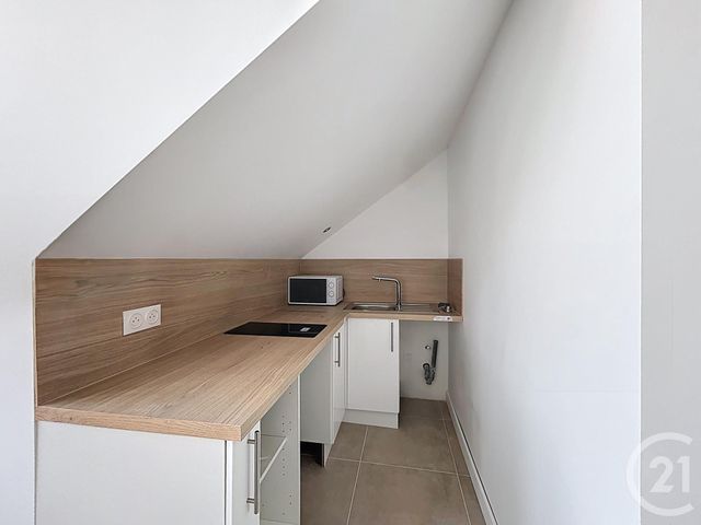 Appartement F1 à louer - 1 pièce - 13.09 m2 - FRESNES - 94 - ILE-DE-FRANCE - Century 21 Eureka