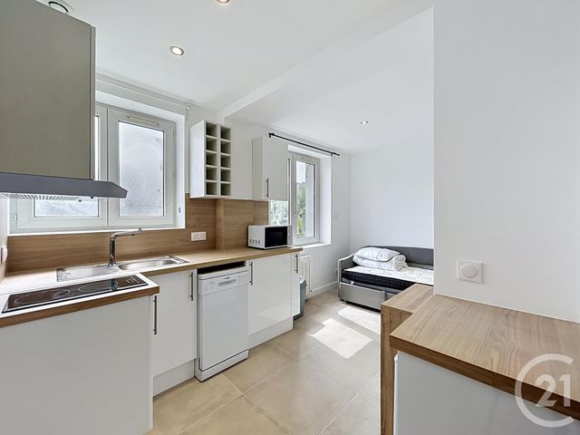 Appartement F1 à louer - 1 pièce - 18.4 m2 - FRESNES - 94 - ILE-DE-FRANCE - Century 21 Eureka