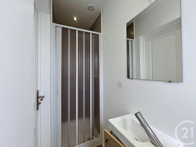 Appartement F1 à louer - 1 pièce - 18.4 m2 - FRESNES - 94 - ILE-DE-FRANCE - Century 21 Eureka