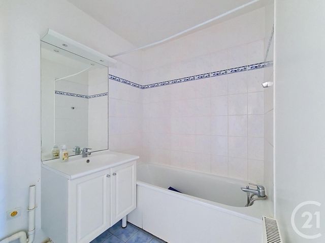 Appartement F3 à vendre - 3 pièces - 60.25 m2 - FRESNES - 94 - ILE-DE-FRANCE - Century 21 Eureka