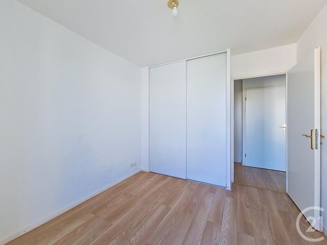 Appartement F3 à vendre - 3 pièces - 60.25 m2 - FRESNES - 94 - ILE-DE-FRANCE - Century 21 Eureka