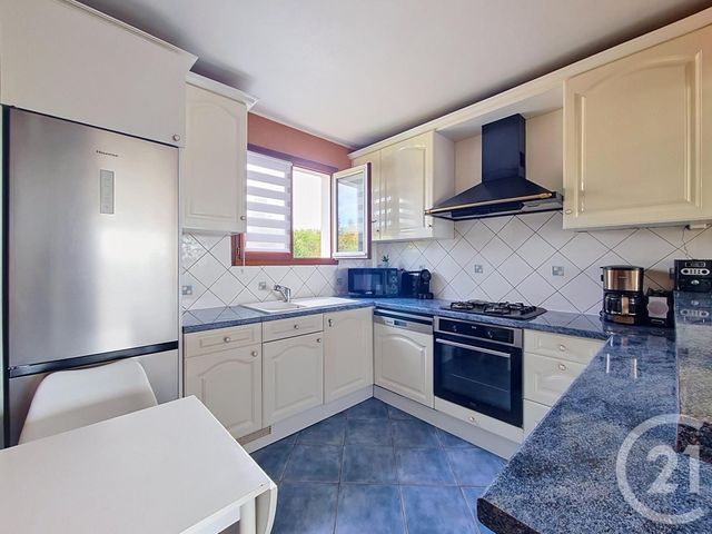 Appartement F4 à vendre - 4 pièces - 62.14 m2 - FRESNES - 94 - ILE-DE-FRANCE - Century 21 Eureka