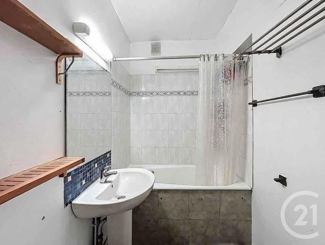 Appartement F4 à louer - 4 pièces - 78.43 m2 - CHEVILLY LARUE - 94 - ILE-DE-FRANCE - Century 21 Eureka