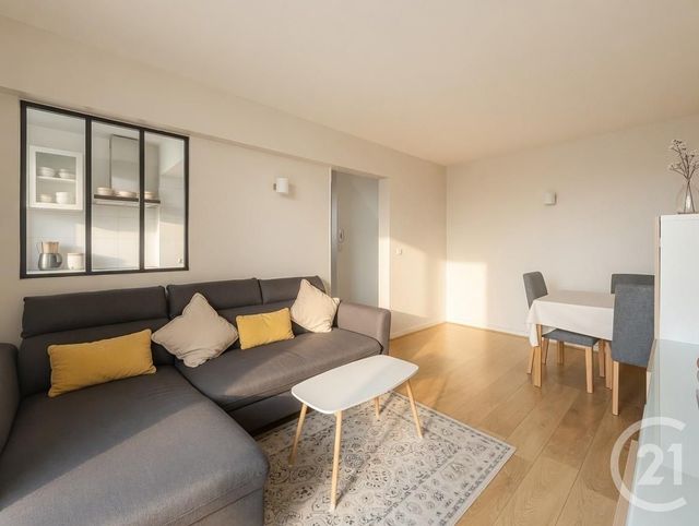 Appartement F3 à vendre - 3 pièces - 55.8 m2 - FRESNES - 94 - ILE-DE-FRANCE - Century 21 Eureka