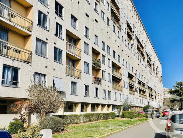 Appartement F3 à vendre - 3 pièces - 55.8 m2 - FRESNES - 94 - ILE-DE-FRANCE - Century 21 Eureka