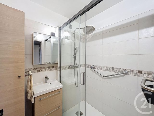 Appartement F3 à louer - 3 pièces - 54.45 m2 - MASSY - 91 - ILE-DE-FRANCE - Century 21 Eureka