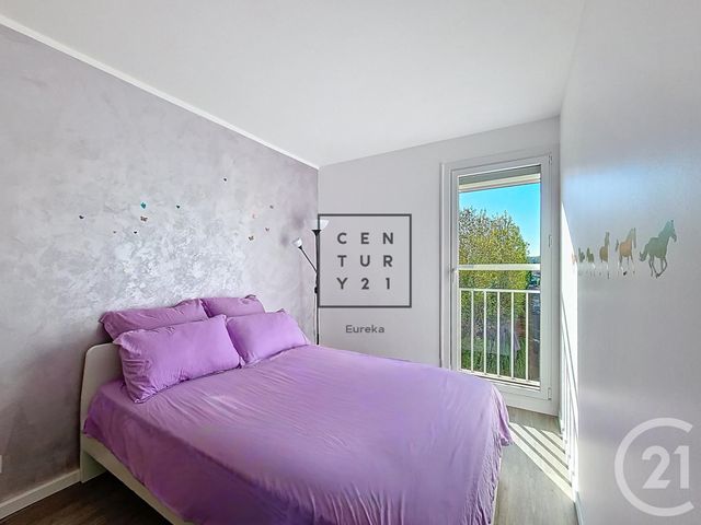 Appartement F3 à vendre - 3 pièces - 51.6 m2 - FRESNES - 94 - ILE-DE-FRANCE - Century 21 Eureka