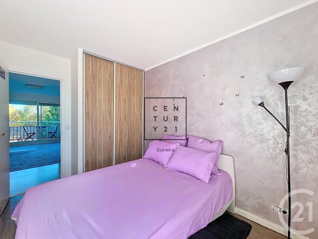 Appartement F3 à vendre - 3 pièces - 51.6 m2 - FRESNES - 94 - ILE-DE-FRANCE - Century 21 Eureka