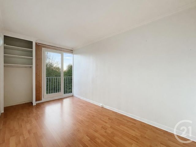 Appartement F4 à vendre - 4 pièces - 72.79 m2 - FRESNES - 94 - ILE-DE-FRANCE - Century 21 Eureka