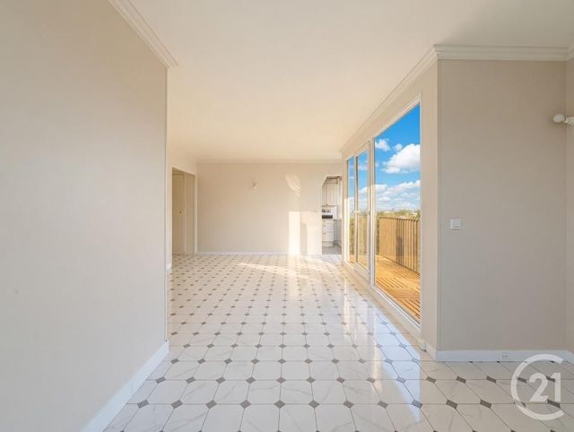 Appartement F4 à vendre - 4 pièces - 72.79 m2 - FRESNES - 94 - ILE-DE-FRANCE - Century 21 Eureka