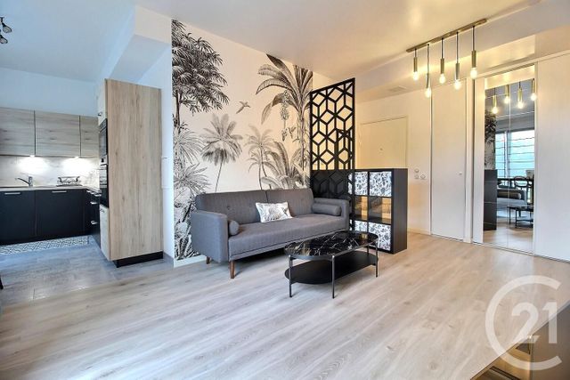 Appartement F2 à louer - 2 pièces - 46.7 m2 - THIAIS - 94 - ILE-DE-FRANCE - Century 21 Eureka