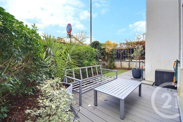 Appartement F2 à louer - 2 pièces - 46.7 m2 - THIAIS - 94 - ILE-DE-FRANCE - Century 21 Eureka