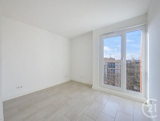 Appartement F5 à vendre - 5 pièces - 84.42 m2 - FRESNES - 94 - ILE-DE-FRANCE - Century 21 Eureka