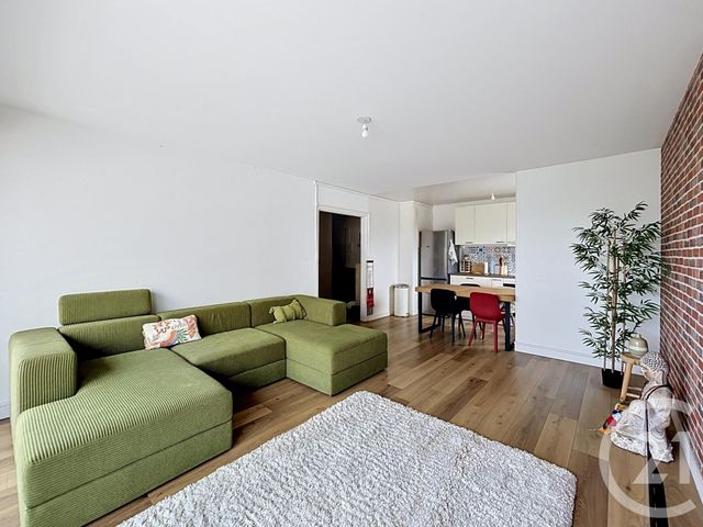 Appartement F4 à louer - 4 pièces - 75.85 m2 - FRESNES - 94 - ILE-DE-FRANCE - Century 21 Eureka
