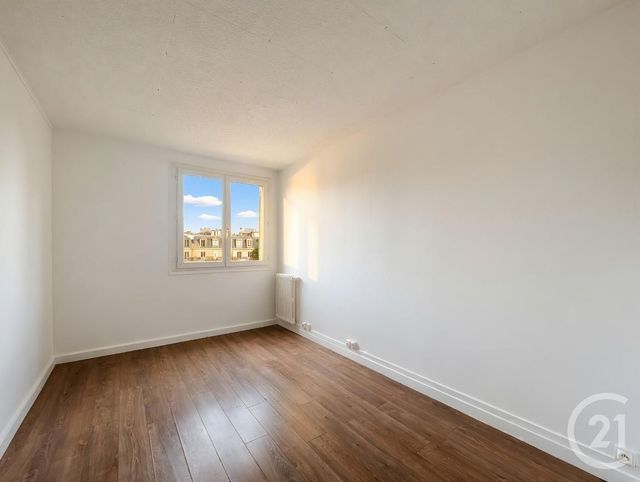 Appartement F3 à vendre - 3 pièces - 57.56 m2 - FRESNES - 94 - ILE-DE-FRANCE - Century 21 Eureka