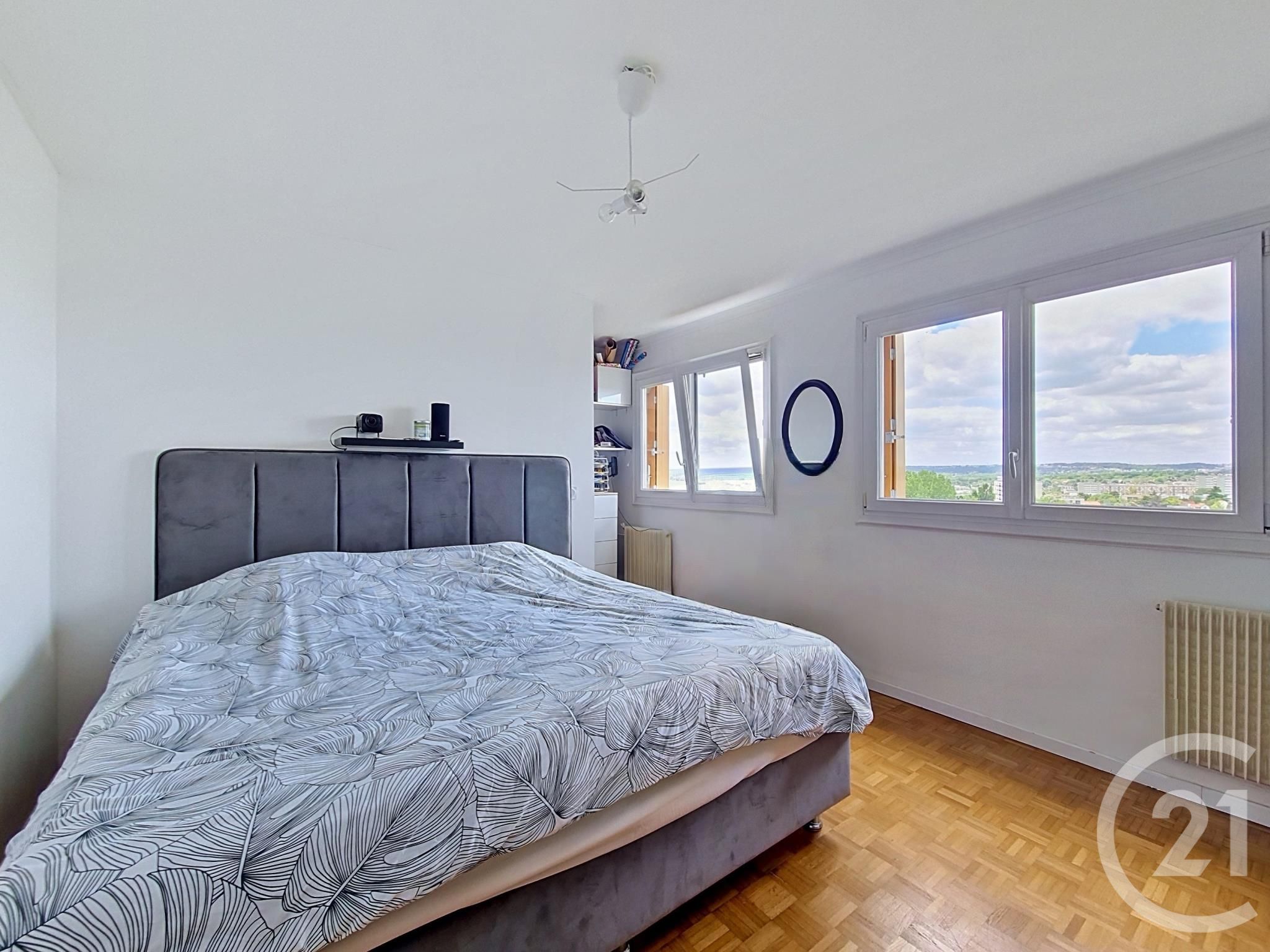 Appartement F4 à vendre - 4 pièces - 85.32 m2 - FRESNES - 94 - ILE-DE-FRANCE - Century 21 Eureka — 7