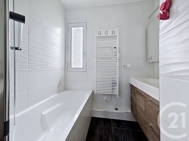 Appartement F4 à vendre - 4 pièces - 70.9 m2 - RUNGIS - 94 - ILE-DE-FRANCE - Century 21 Eureka