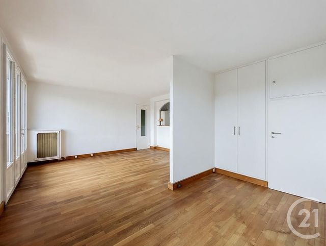 Appartement F4 à vendre - 4 pièces - 68.17 m2 - FRESNES - 94 - ILE-DE-FRANCE - Century 21 Eureka