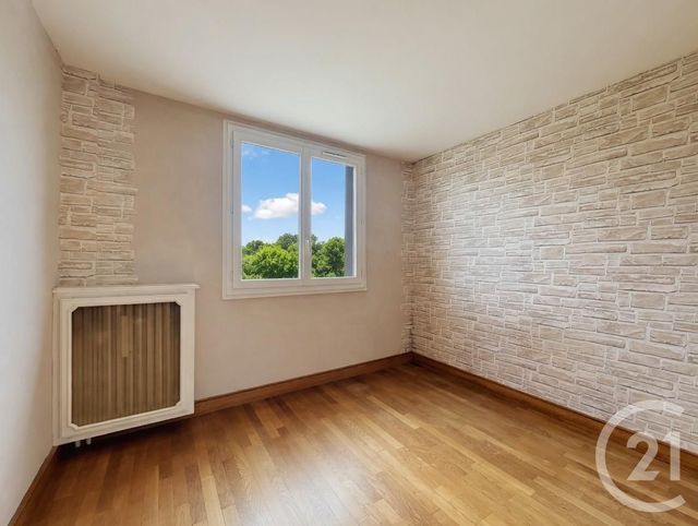 Appartement F4 à vendre - 4 pièces - 68.17 m2 - FRESNES - 94 - ILE-DE-FRANCE - Century 21 Eureka