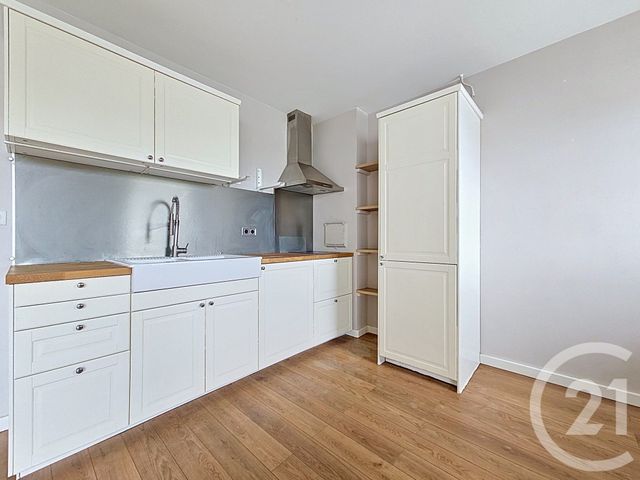 Appartement Studio à vendre - 1 pièce - 28.16 m2 - LE PLESSIS ROBINSON - 92 - ILE-DE-FRANCE - Century 21 Eureka