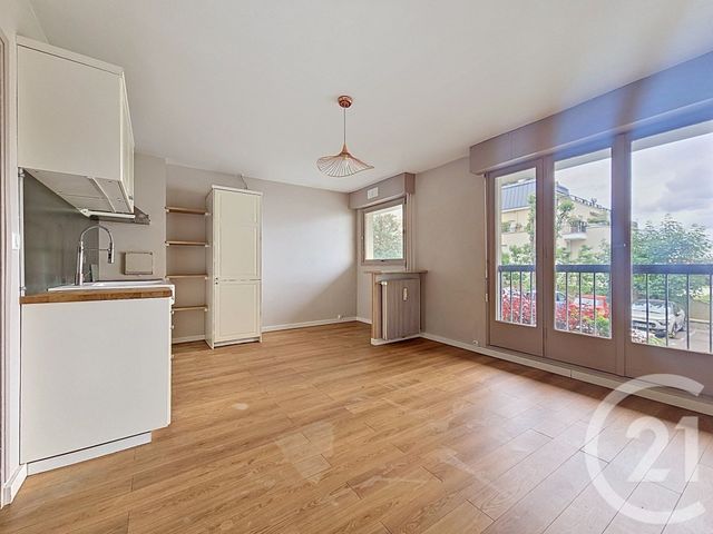 Appartement Studio à vendre - 1 pièce - 28.16 m2 - LE PLESSIS ROBINSON - 92 - ILE-DE-FRANCE - Century 21 Eureka