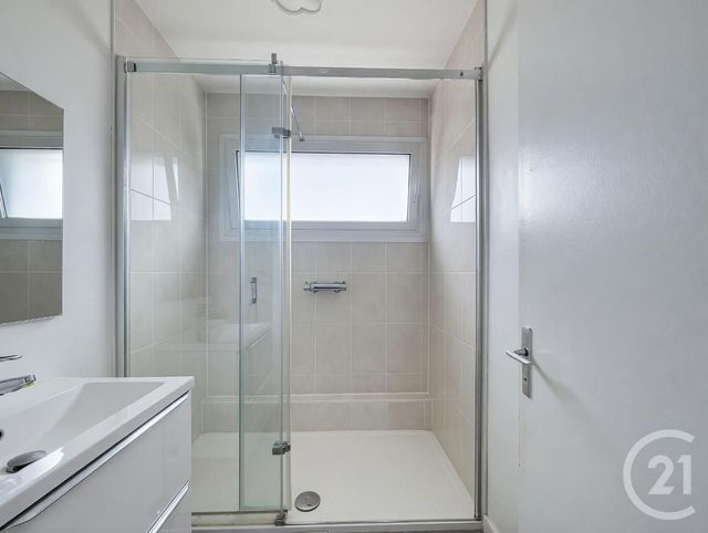 Appartement F3 à vendre - 3 pièces - 67.35 m2 - FRESNES - 94 - ILE-DE-FRANCE - Century 21 Eureka