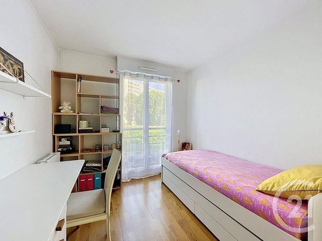 Appartement F4 à vendre - 4 pièces - 75.51 m2 - FRESNES - 94 - ILE-DE-FRANCE - Century 21 Eureka
