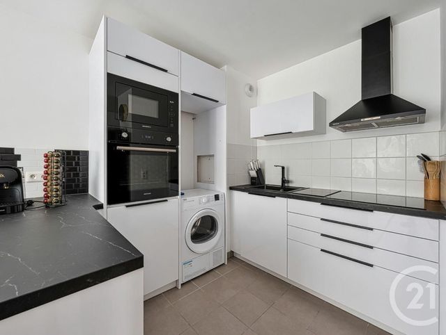 Appartement F2 à vendre - 2 pièces - 43.01 m2 - FRESNES - 94 - ILE-DE-FRANCE - Century 21 Eureka